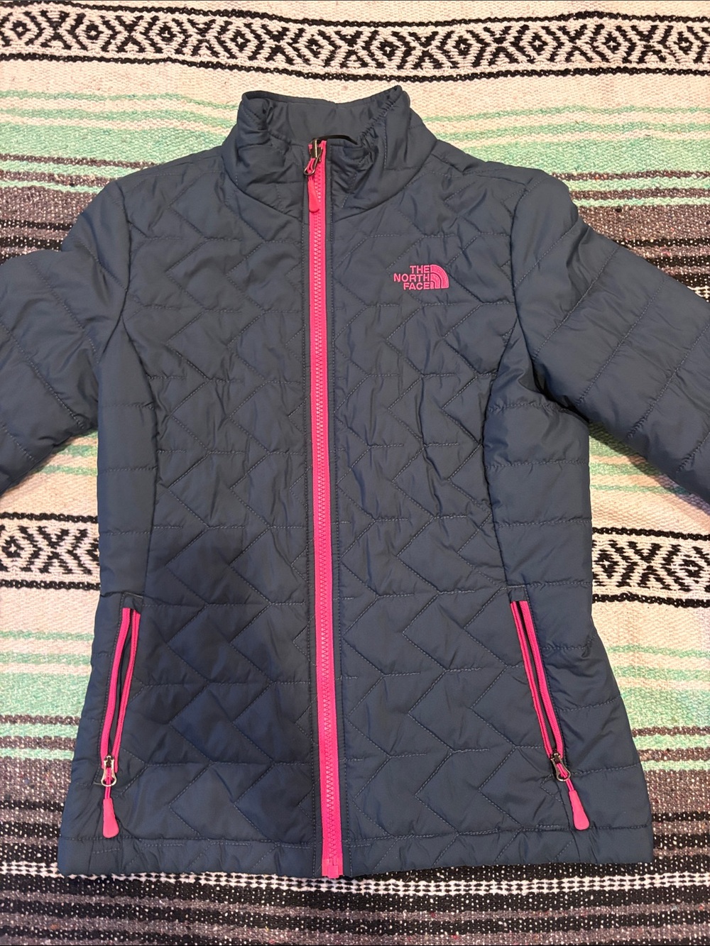 The North Face Navy Puffer Jacket with Pink Accents NEW WITHOUT TAGS